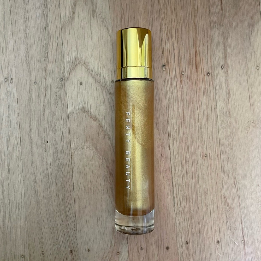 Fenty Beauty - body lava “Trophy Wife” 90ml/3 fl oz